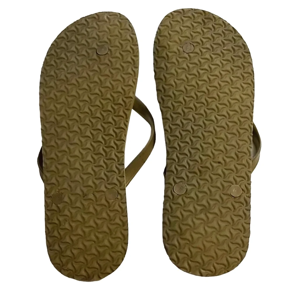 NEW Men's Old Navy Printed Design Sandals - Slip Ons - Flip Flops